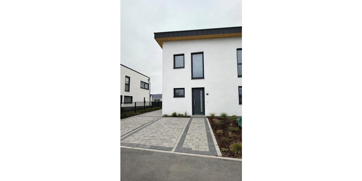 Erstbezug 2026: Modernes Wohnen im Energiespar-Wunder 4 zimmer