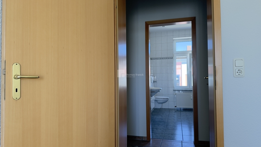 Für Menschen, die ankommen wollen - nicht nur einziehen - 2 Zimmer Balkon TagesLichtBad EBK 2. OG - Etagenwohnung Schwerin Paulsstadt | Angebot:26818944