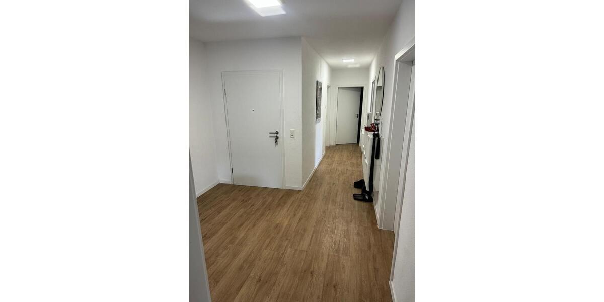 Dachgeschoßwohnung Pirmasens - 6 Zimmer, 138 m&sup2;, 1.200&euro; | Angebot:25395415