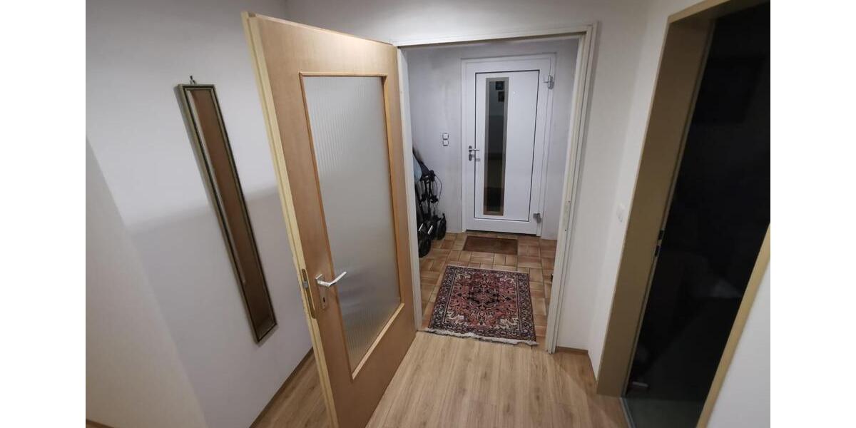 Erdgeschoßwohnung Maßbach - 3 Zimmer, 75 m&sup2;, 800&euro; | Angebot:26585549