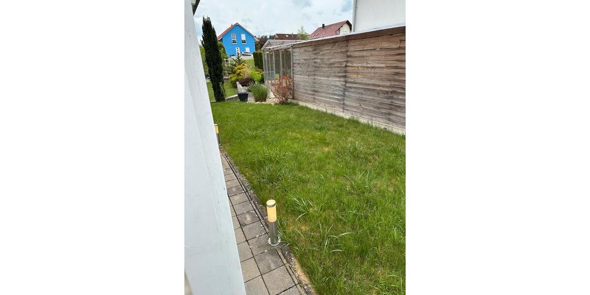 Erdgeschoßwohnung Vöhringen - 4 Zimmer, 106 m&sup2;, 1.500&euro; | Angebot:26561079