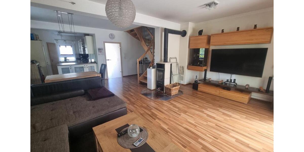 Doppelhaushälfte Niederalteich - 6 Zimmer, 148 m&sup2;, 1.450&euro; | Angebot:26658589
