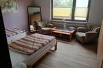 möbeliertes wohnen zimmer
