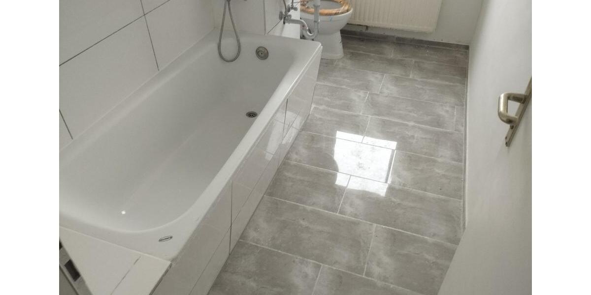 Etagenwohnung Ferdinandshof - 3 Zimmer, 60 m&sup2;, 300&euro; | Angebot:24878209