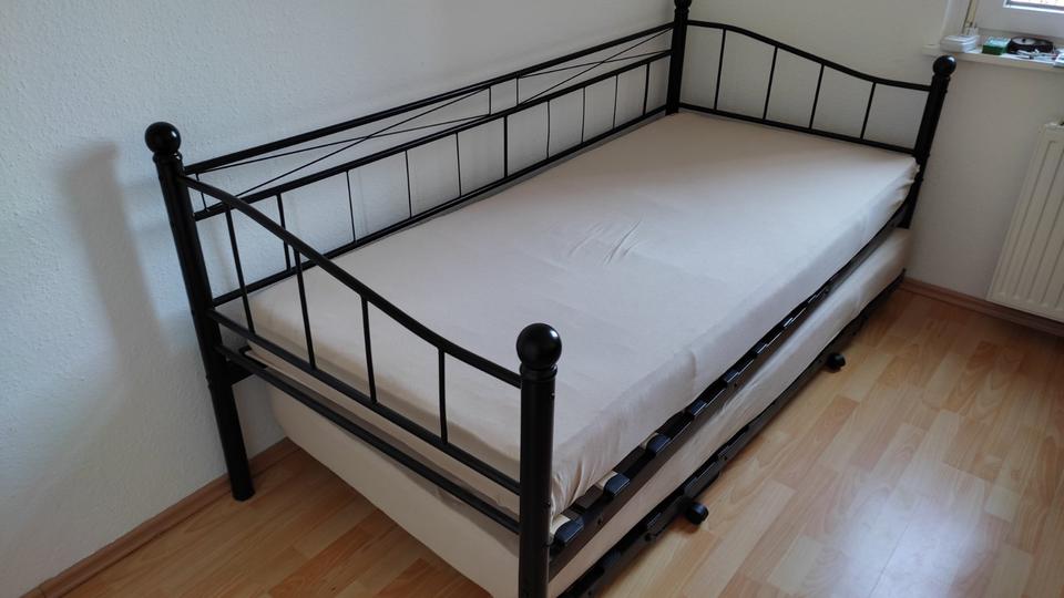 Erdgeschoßwohnung Hamburg Lohbrügge - 12 Zimmer, 60 m&sup2;, 365&euro; | Angebot:25307684