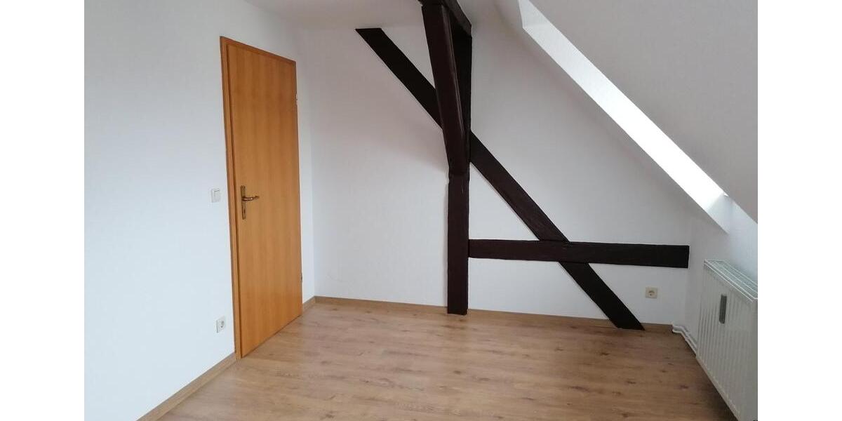 Etagenwohnung Gröningen - 3 Zimmer, 72 m&sup2;, 430&euro; | Angebot:25477562