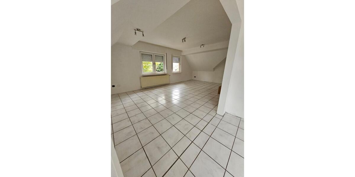Dachgeschoßwohnung Sögel - 4 Zimmer, 100 m&sup2;, 800&euro; | Angebot:26419532