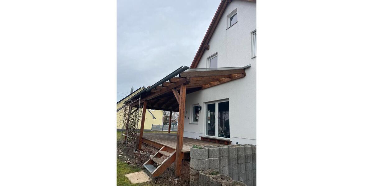 Etagenwohnung Rehling - 4 Zimmer, 145 m&sup2;, 2.250&euro; | Angebot:25497536