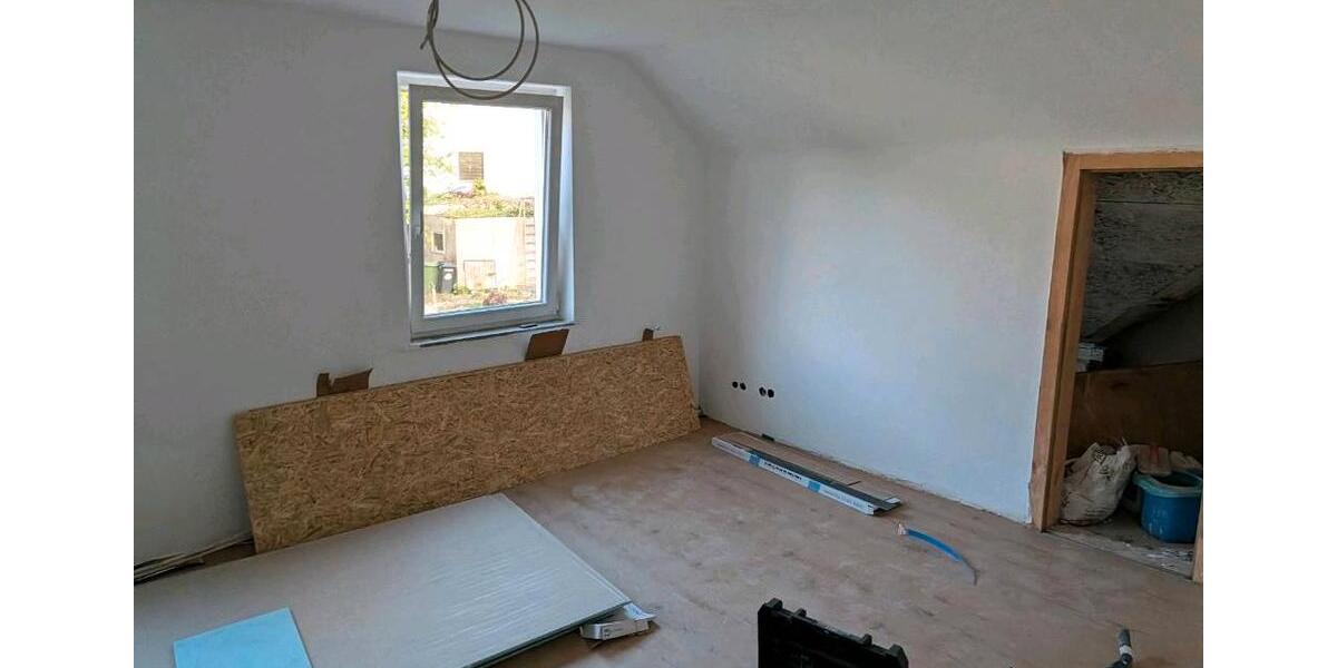 Dachgeschoßwohnung Bayreuth Bernecker Straße / Insel / Riedelsberg - 2.5 Zimmer, 62 m&sup2;, 750&euro; | Angebot:26579883