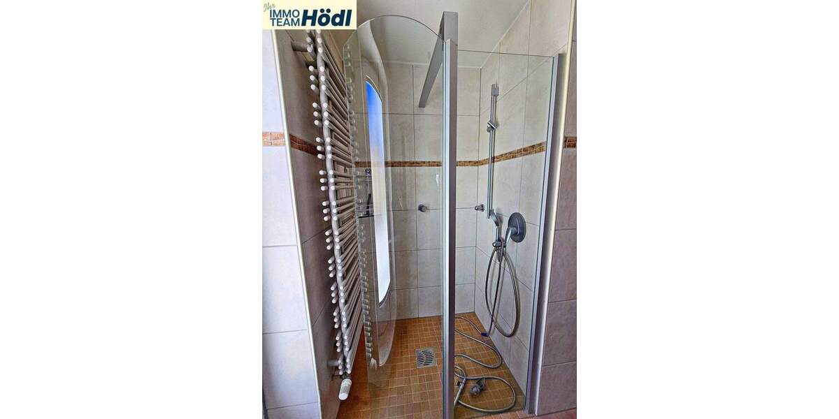 Etagenwohnung Bitz - 4 Zimmer, 146 m&sup2;, 1.000&euro; | Angebot:24636383