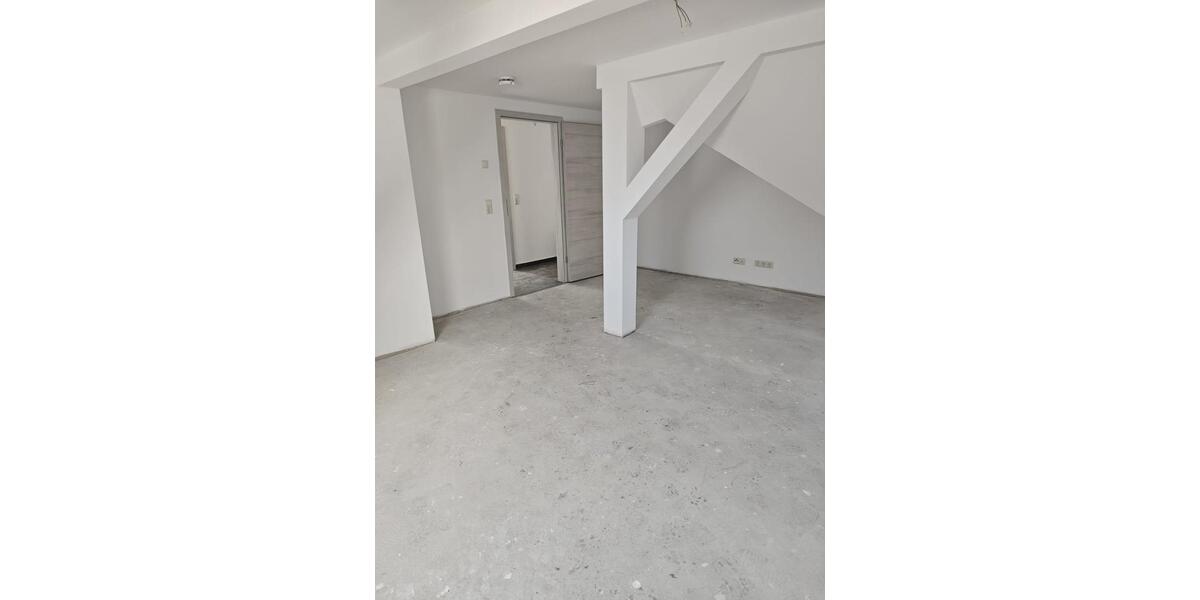 Etagenwohnung Oschersleben (Bode) - 4 Zimmer, 86 m&sup2;, 726&euro; | Angebot:25568998