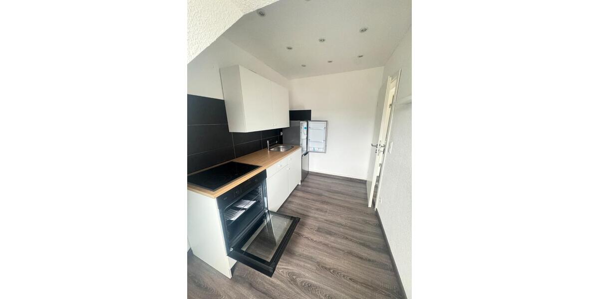 Dachgeschoßwohnung Krefeld Benrad - 2 Zimmer, 60 m&sup2;, 750&euro; | Angebot:26536681