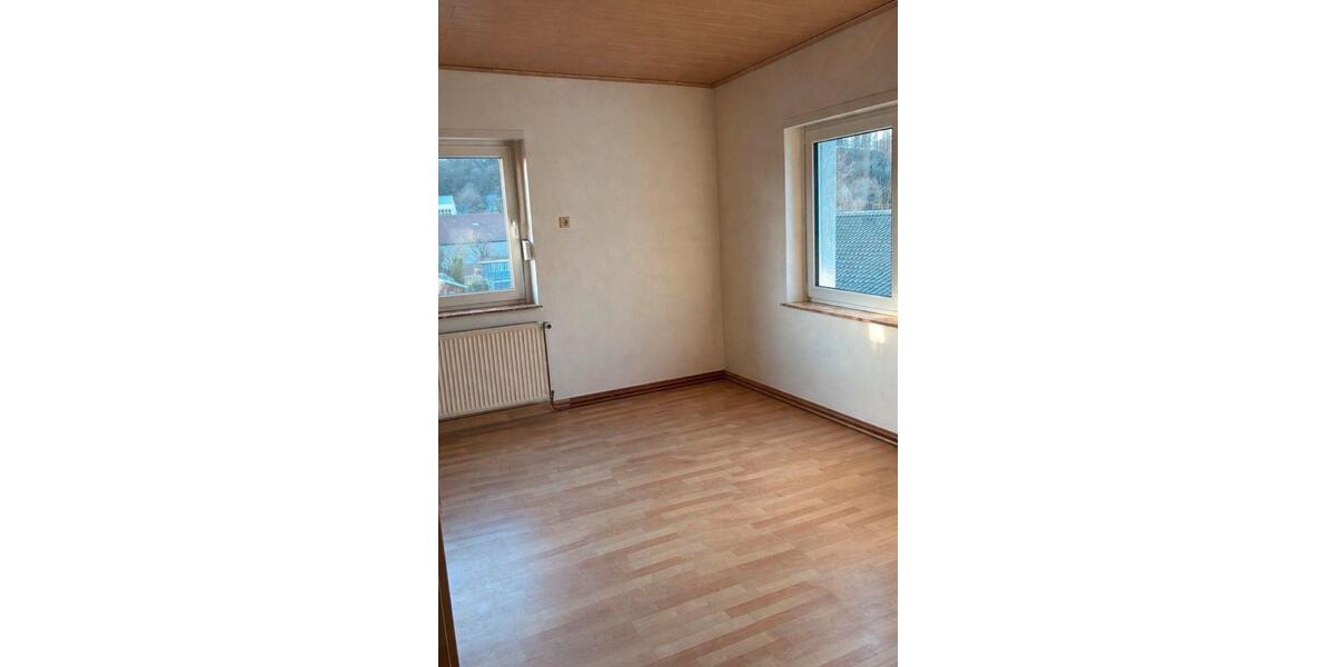 Etagenwohnung Frankenberg (Eder) - 1 Zimmer, 25 m&sup2;, 280&euro; | Angebot:26688907