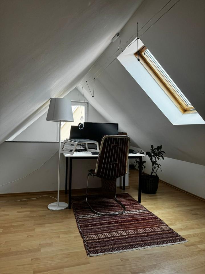 gemütliche 2 Zimmer Dachgeschoßwohnung im Herzen von Ansbach