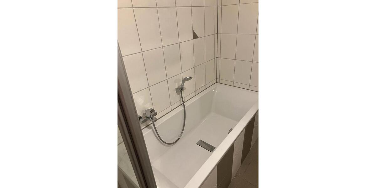 Erdgeschoßwohnung Scheinfeld - 4 Zimmer, 125 m&sup2;, 750&euro; | Angebot:26517646