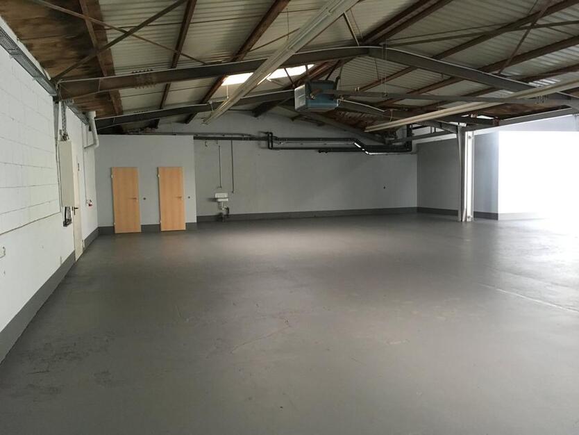 Lager, Werkstatt, Produktion, Büro, Dusche, WC, Stellplätze