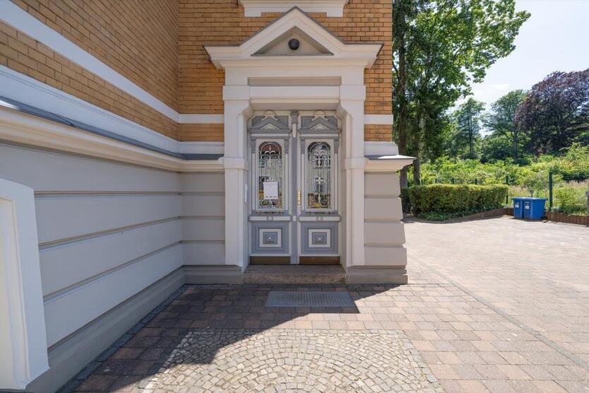 AltbauWohnung mit Wintergarten im Herzen von Eberswalde