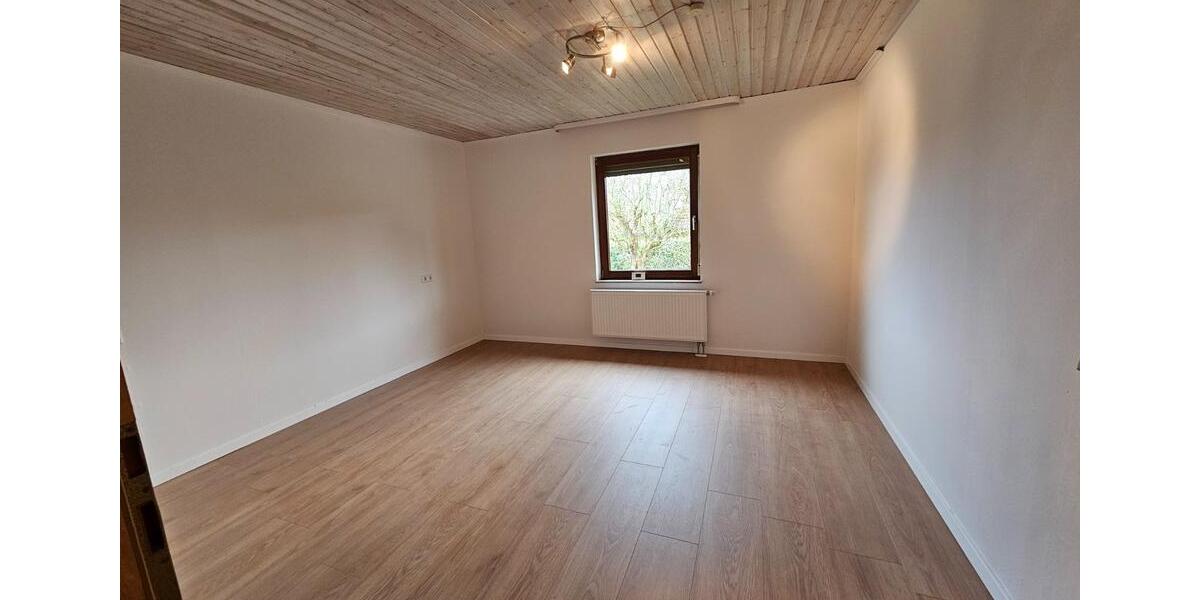 Erdgeschoßwohnung Obersontheim - 3 Zimmer, 91 m&sup2;, 1.200&euro; | Angebot:24853394