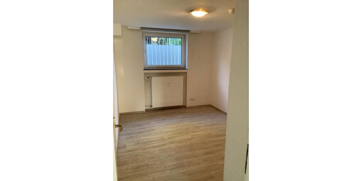 Gepflegte, helle 3 Zimmer WHG, 95qm, Soutterain in Eschborn-Ndh 3 zimmer