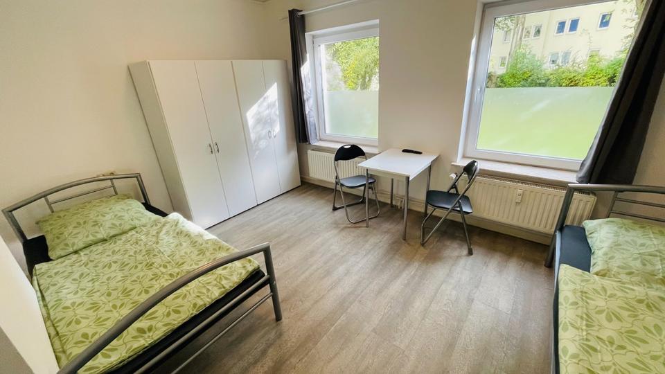 Etagenwohnung Neumünster - 2 Zimmer, 65 m&sup2;, 900&euro; | Angebot:23689350