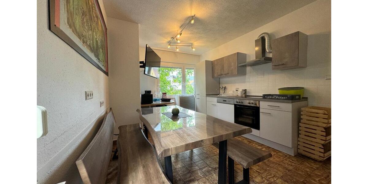 Erdgeschoßwohnung Dettingen an der Erms - 3 Zimmer, 80 m&sup2;, 1.300&euro; | Angebot:25300810