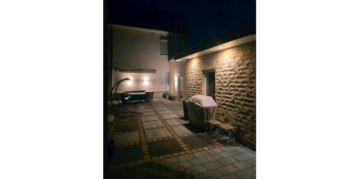 Einfamilienhaus Hundsangen - 6 Zimmer, 240 m&sup2;, 1.800&euro; | Angebot:25064673