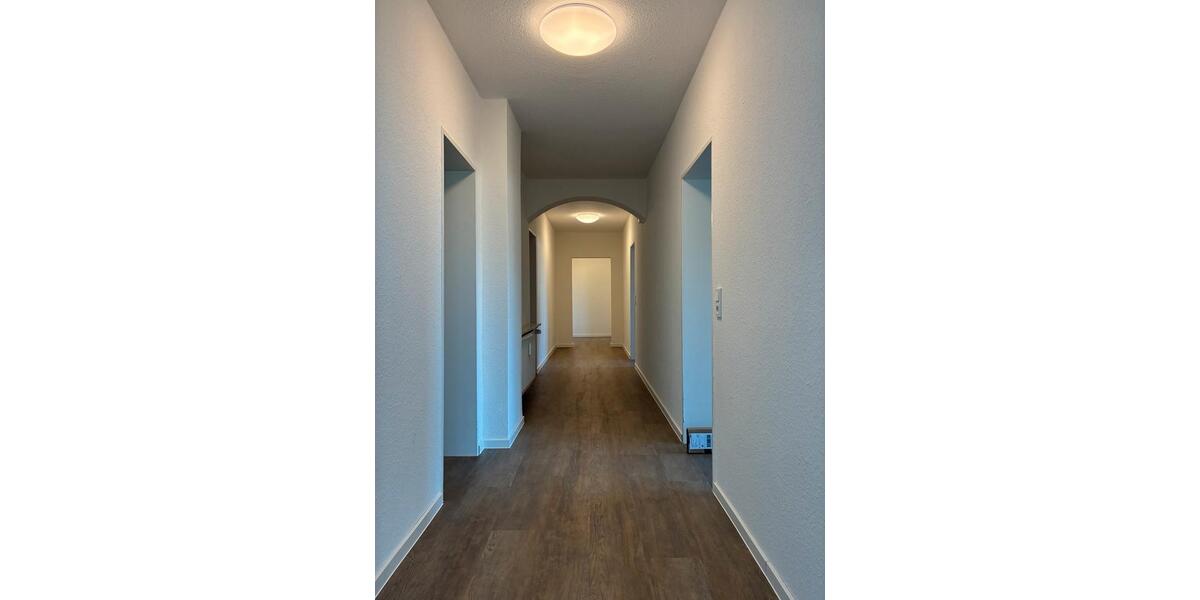 Monzelfeld - frisch renovierte EG-Wohnung 2.5 zimmer