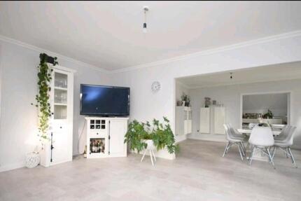 Große helle Wohnung an Weserpromenade zu vermieten 5 zimmer