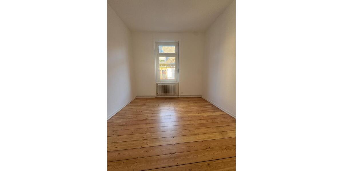 Etagenwohnung Wiesbaden - 4 Zimmer, 93 m&sup2;, 1.300&euro; | Angebot:24433887