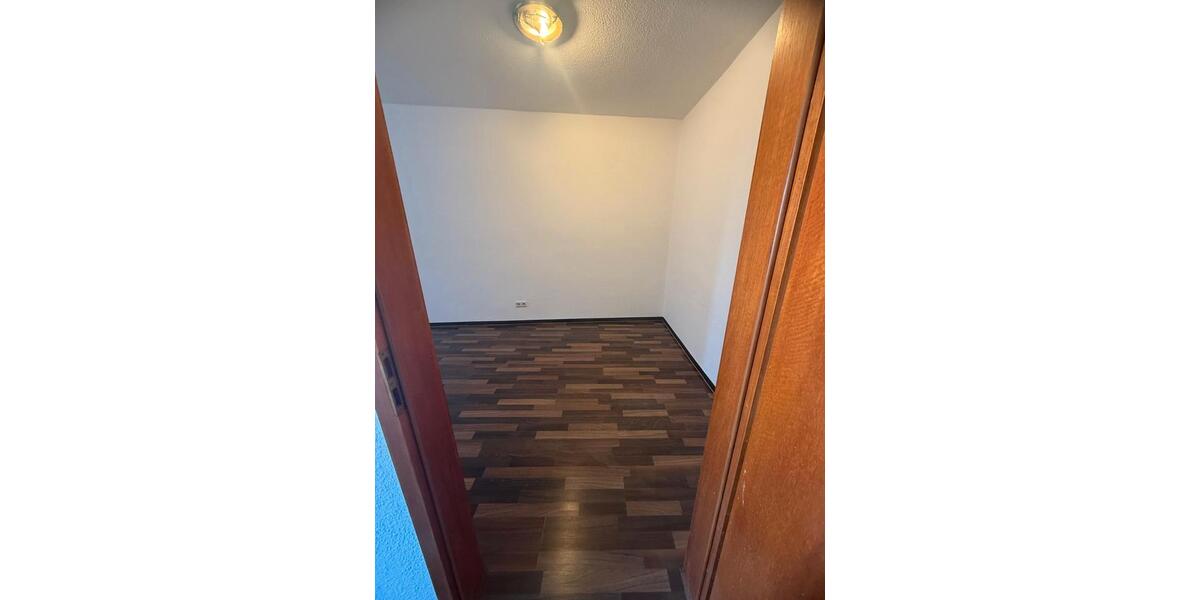 Etagenwohnung Allstedt - 2 Zimmer, 56 m&sup2;, 310&euro; | Angebot:26018184