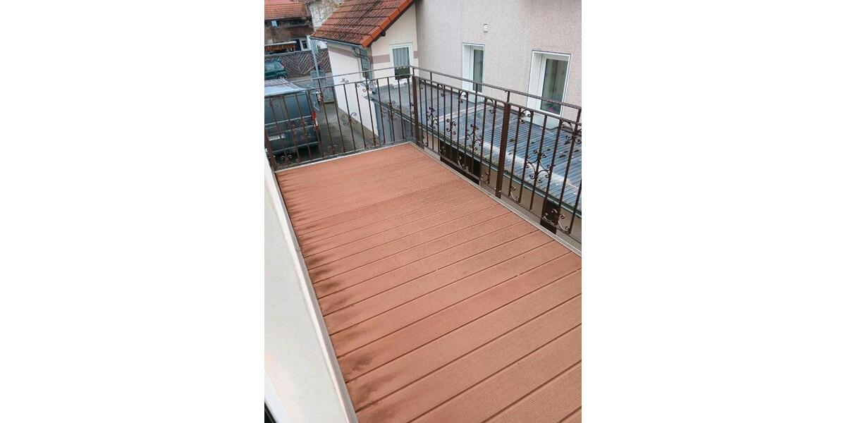 Etagenwohnung Pößneck - 3 Zimmer, 68 m&sup2;, 490&euro; | Angebot:26030081