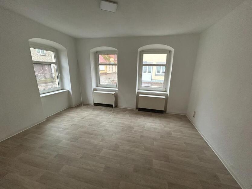 schöne 1-Raum Wohnung in Altentreptow zu vermieten