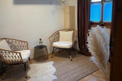 Raum 10 qm zur Untermiete in Heilpraktiker Praxis 1 zimmer