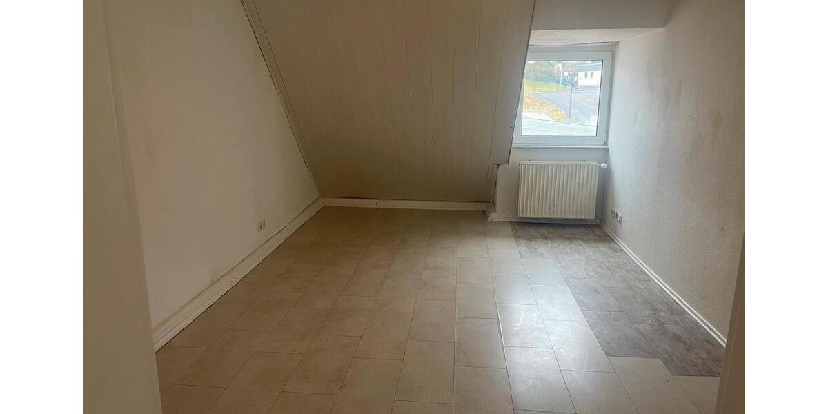 Etagenwohnung Waldbröl - 4 Zimmer, 84 m&sup2;, 650&euro; | Angebot:26073416