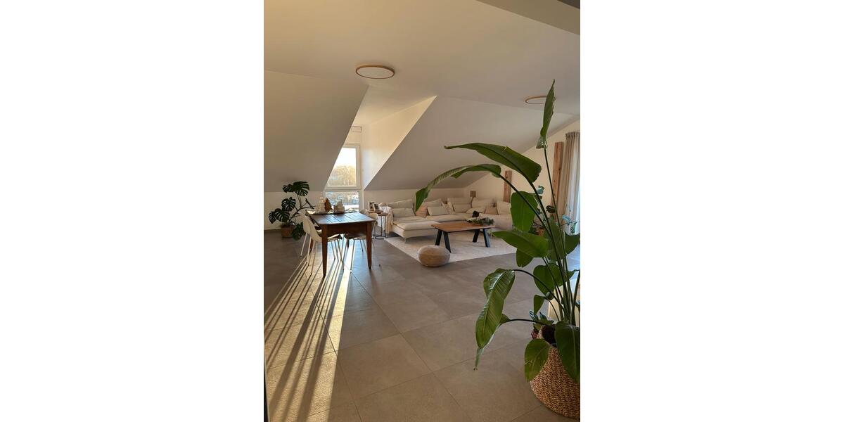 Dachgeschoßwohnung Bitburg - 3 Zimmer, 104 m&sup2;, 1.270&euro; | Angebot:25952477