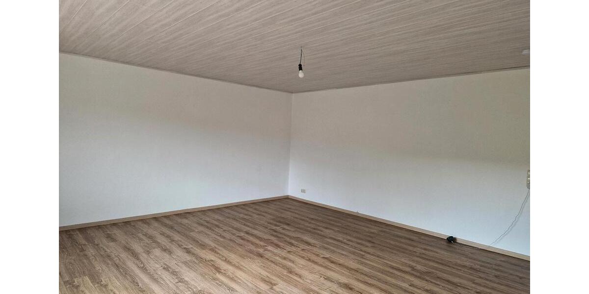 Erdgeschoßwohnung Hargesheim - 5 Zimmer, 136 m&sup2;, 1.260&euro; | Angebot:26221498