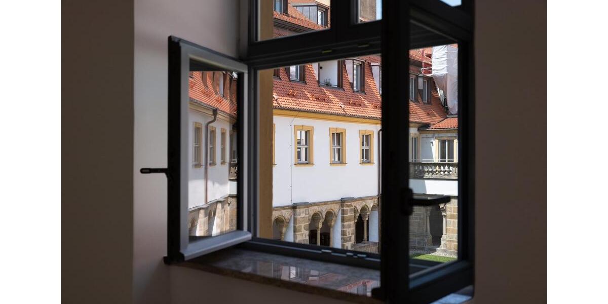 Etagenwohnung Bamberg Am Bruderwald - 3 Zimmer, 283 m&sup2;, 3.990&euro; | Angebot:23433702