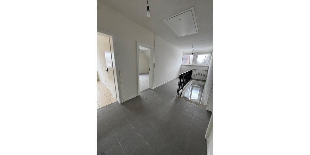 Dachgeschoßwohnung Löningen - 3 Zimmer, 83 m&sup2;, 700&euro; | Angebot:24742269