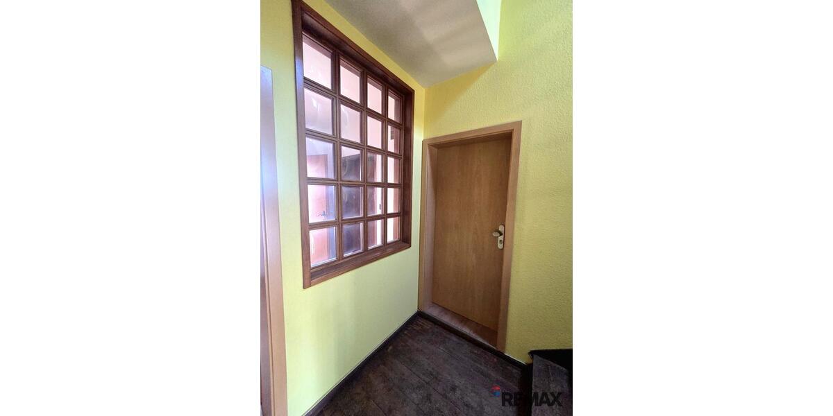 Dachgeschoßwohnung Bad Rodach - 3 Zimmer, 98 m&sup2;, 600&euro; | Angebot:26095511