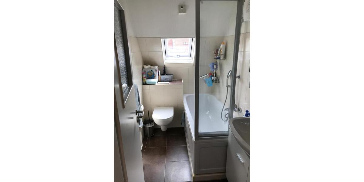 Dachgeschoßwohnung Weiden in der Oberpfalz - 3 Zimmer, 90 m&sup2;, 850&euro; | Angebot:26638674