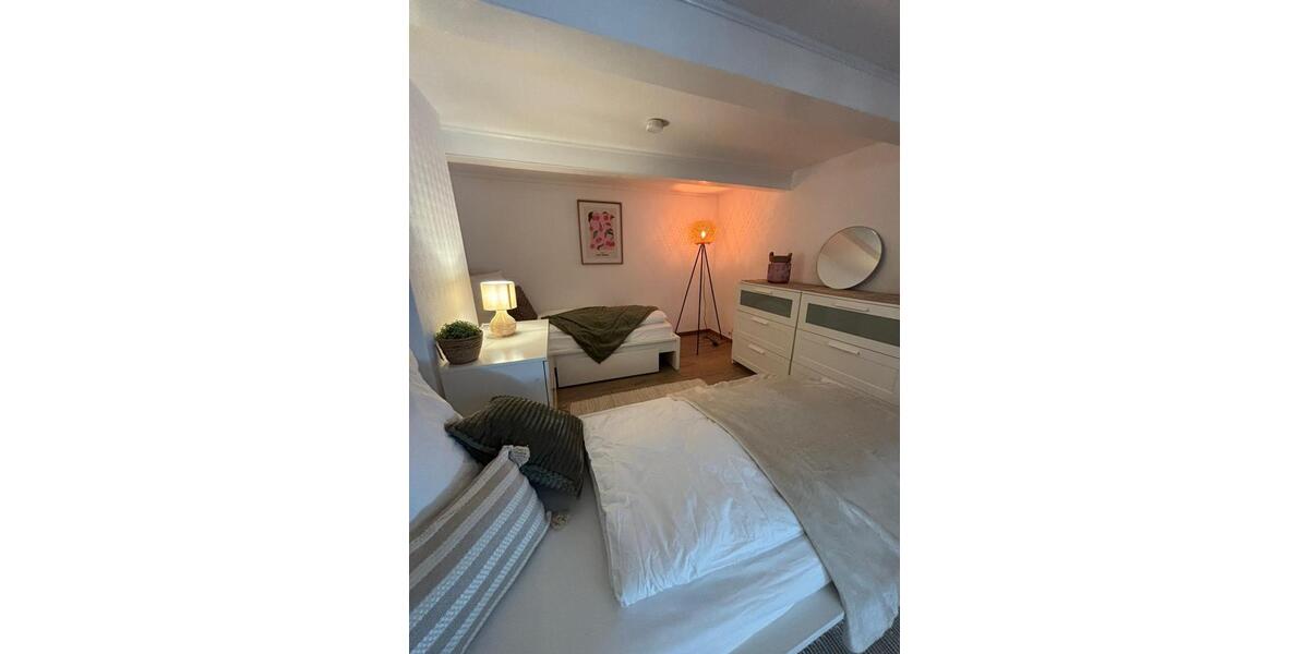 Wohnen auf Zeit Lünen Alstedde - 10 Zimmer, 177 m&sup2;, 15&euro; | Angebot:24789388