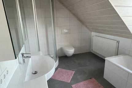 Pfreimd 107 m2 Wohnung im 1.OG mit Balkon, Keller, Garage, 4 zimmer