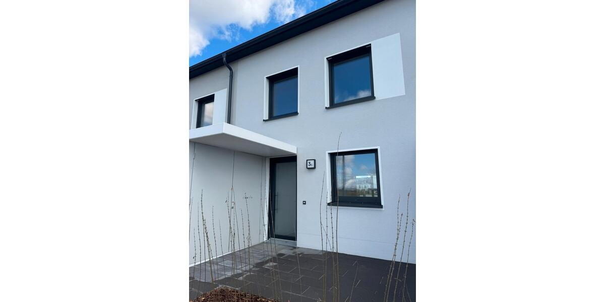 Reihenhaus Oranienburg - 4 Zimmer, 120 m&sup2;, 1.800&euro; | Angebot:26058833
