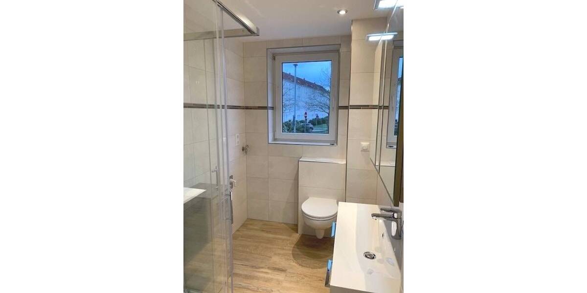 Etagenwohnung Reichenbach - 3 Zimmer, 62 m&sup2;, 400&euro; | Angebot:26065680