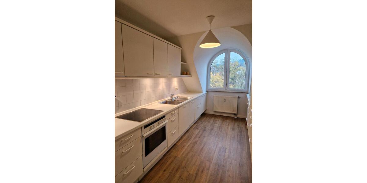 Dachgeschoßwohnung Bad Säckingen - 3.5 Zimmer, 138 m&sup2;, 1.380&euro; | Angebot:25589636