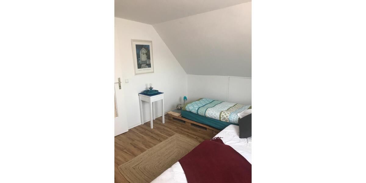 Dachgeschoßwohnung Eichenbühl - 3 Zimmer, 65 m&sup2;, 3&euro; | Angebot:26272756