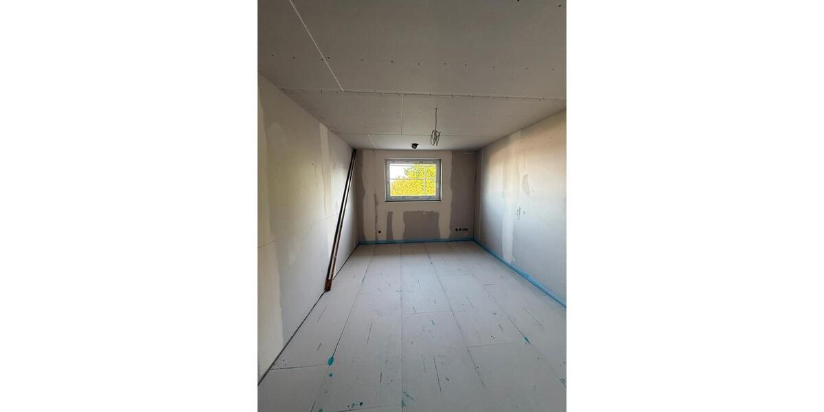 Doppelhaushälfte Ehrenkirchen - 2 Zimmer, 125 m&sup2;, 2.300&euro; | Angebot:26264094