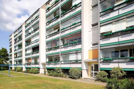 Wohnung Neubrandenburg Carlshöhe - 4 Zimmer, 76 m&sup2;, 457&euro; | Angebot:26378489
