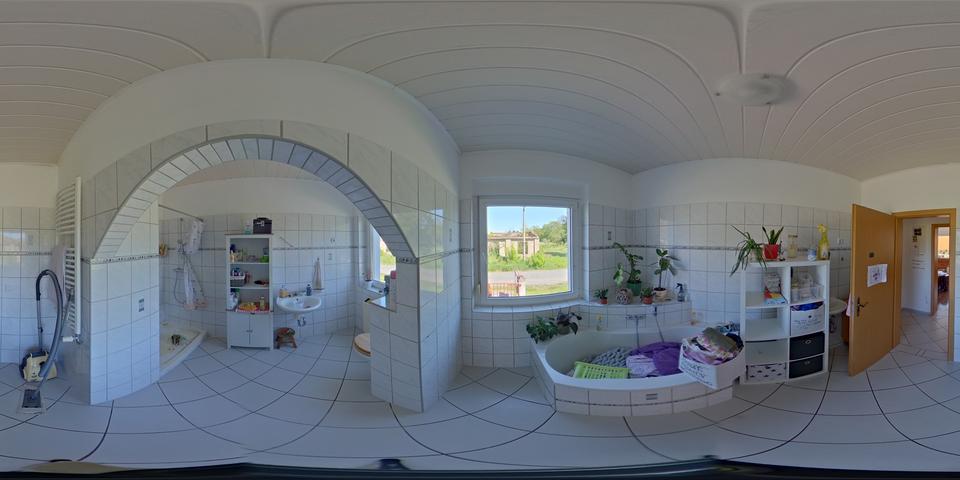 Erdgeschoßwohnung Forst (Lausitz) - 3 Zimmer, 107 m&sup2;, 610&euro; | Angebot:25339006