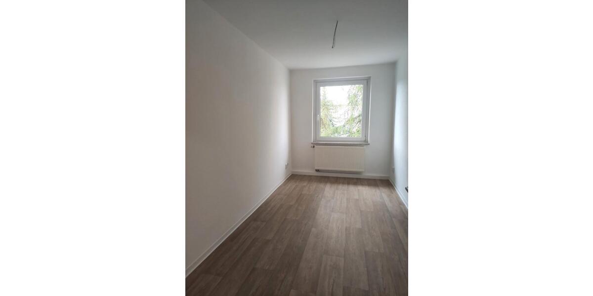 Dachgeschoßwohnung Meiningen - 4 Zimmer, 70 m&sup2;, 510&euro; | Angebot:26588691